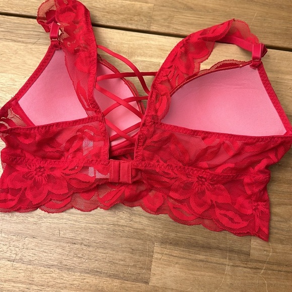 PINK ⭐️ Victorias Secret red push up  lace bra - Picture 5 of 6